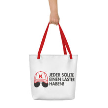 Lade das Bild in den Galerie-Viewer, Strandtasche "Laster"