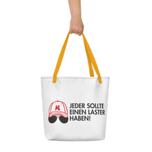 Lade das Bild in den Galerie-Viewer, Strandtasche "Laster"